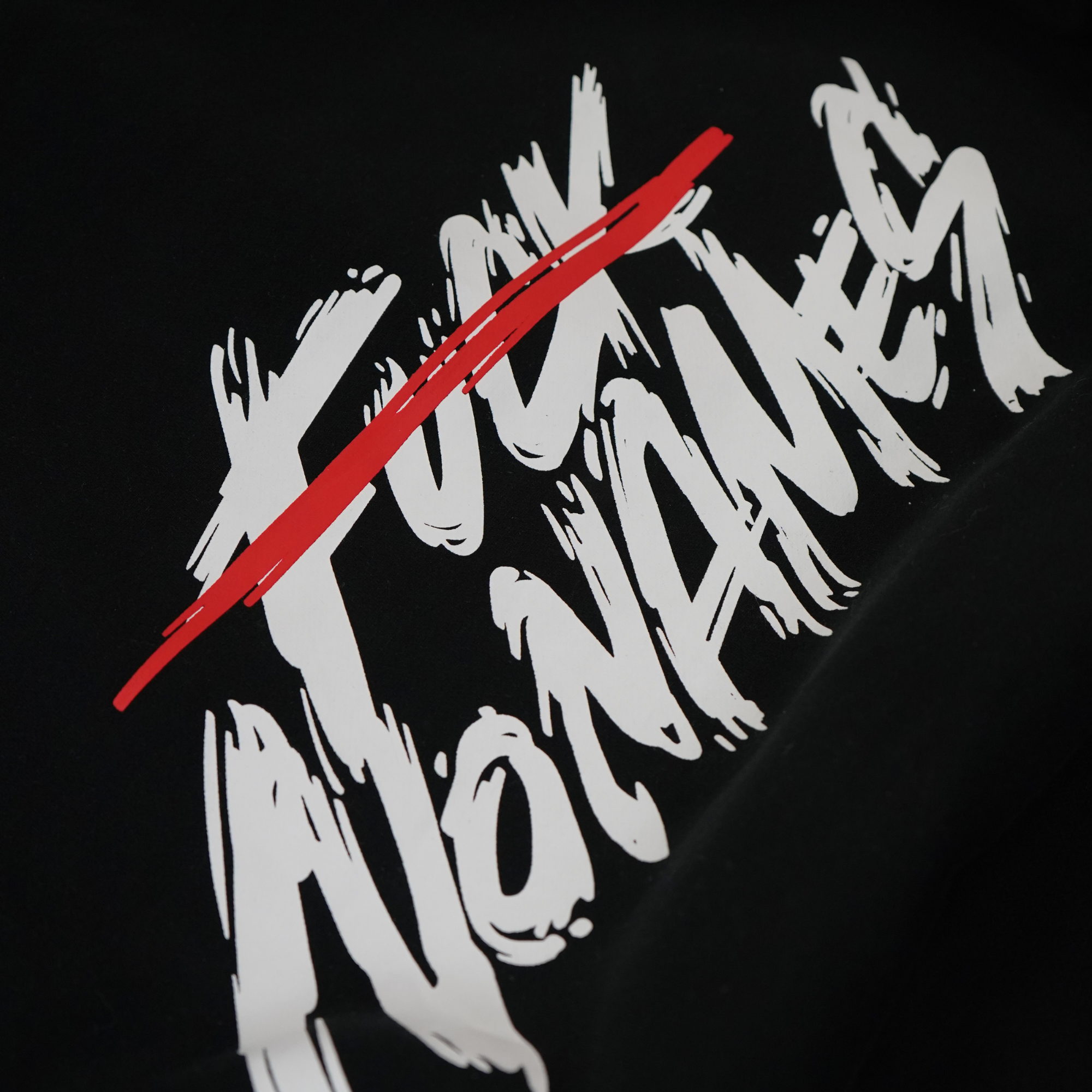 Detalle diseño de la sudadera de F*** Nonames de la marca Face Existence